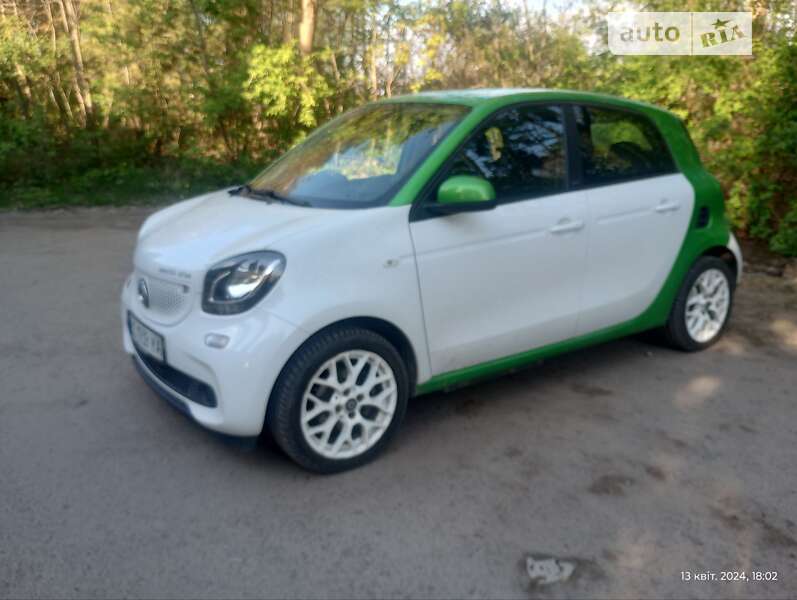 Хэтчбек Smart Forfour 2017 в Львове