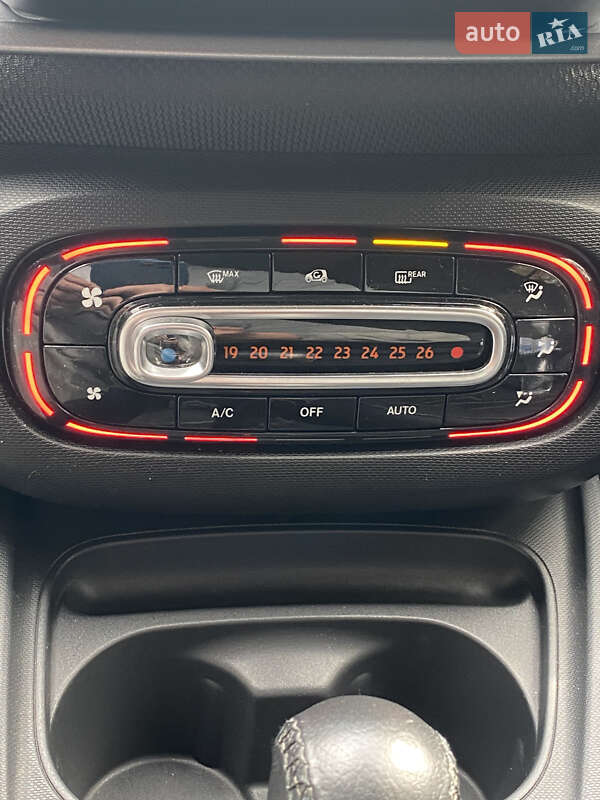 Хэтчбек Smart Forfour 2018 в Киеве