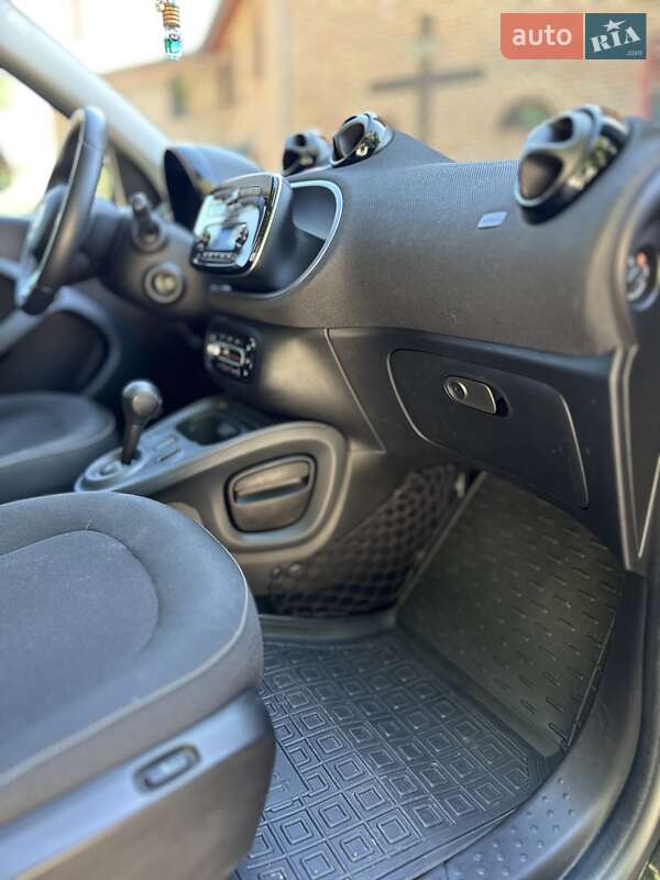 Хэтчбек Smart Forfour 2019 в Львове