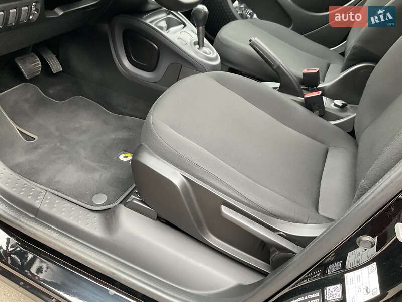 Хэтчбек Smart Forfour 2018 в Киеве фото 23 Хэтчбек Smart Forfour 2018 в Киеве