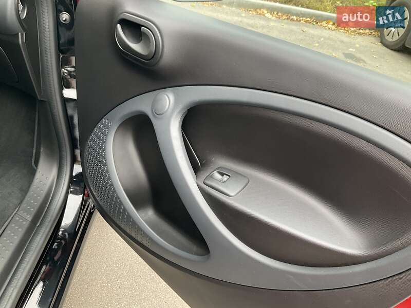 Хэтчбек Smart Forfour 2018 в Киеве фото 26 Хэтчбек Smart Forfour 2018 в Киеве