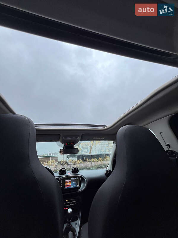 Хетчбек Smart Forfour 2017 в Києві фото 44 Хетчбек Smart Forfour 2017 в Києві