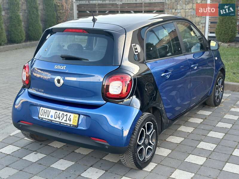 Хэтчбек Smart Forfour 2017 в Стрые фото 24 Хэтчбек Smart Forfour 2017 в Стрые