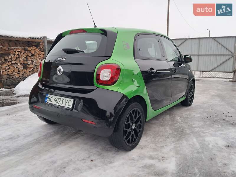 Хэтчбек Smart Forfour 2017 в Радехове