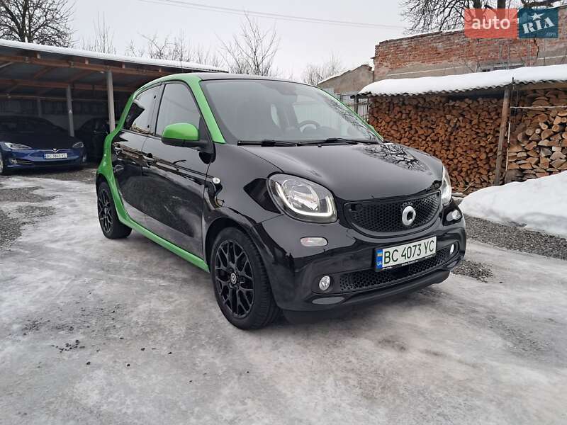 Хэтчбек Smart Forfour 2017 в Радехове