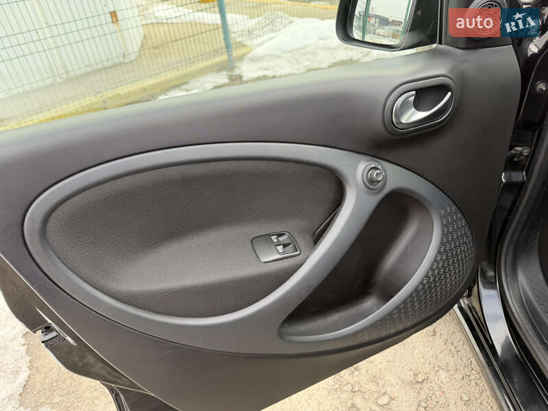 Хетчбек Smart Forfour 2017 в Києві фото 13 Хетчбек Smart Forfour 2017 в Києві