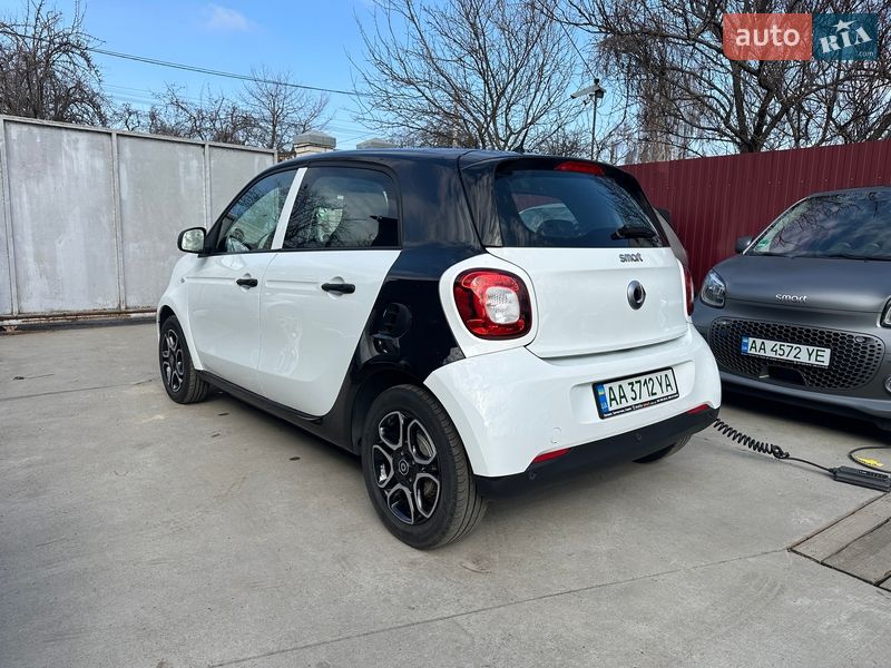 Хэтчбек Smart Forfour 2018 в Киеве
