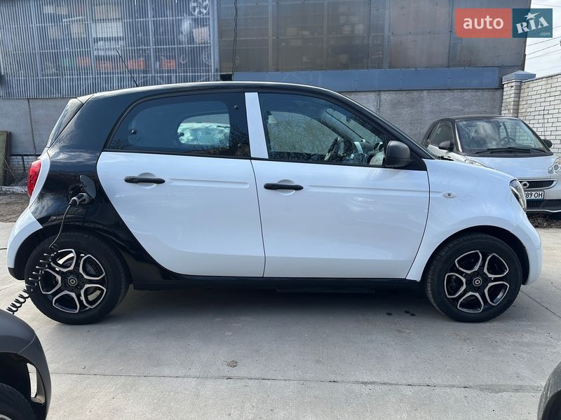 Хэтчбек Smart Forfour 2018 в Киеве