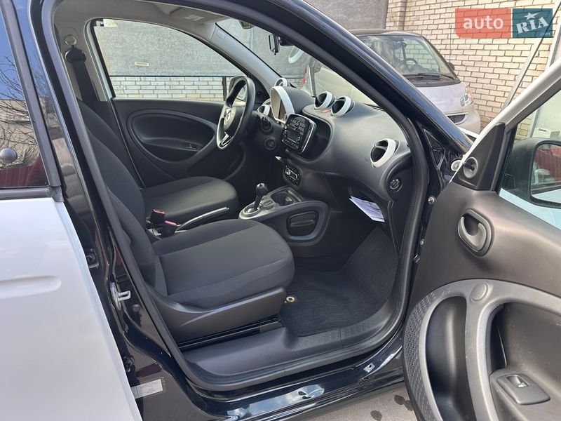 Хэтчбек Smart Forfour 2018 в Киеве