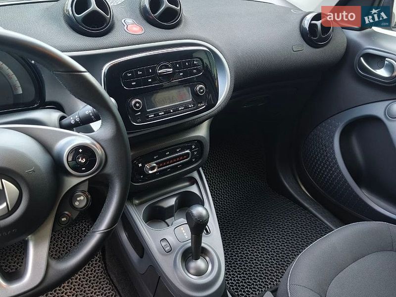 Хэтчбек Smart Forfour 2018 в Киеве фото 6 Хэтчбек Smart Forfour 2018 в Киеве
