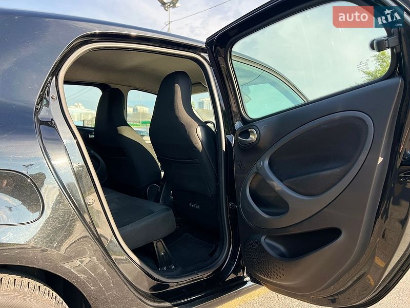 Хэтчбек Smart Forfour 2017 в Киеве
