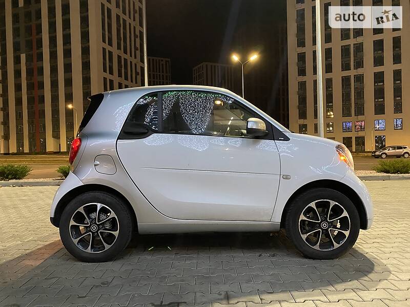 Купе Smart Fortwo 2015 в Новой Долине