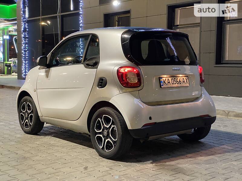 Купе Smart Fortwo 2015 в Новой Долине