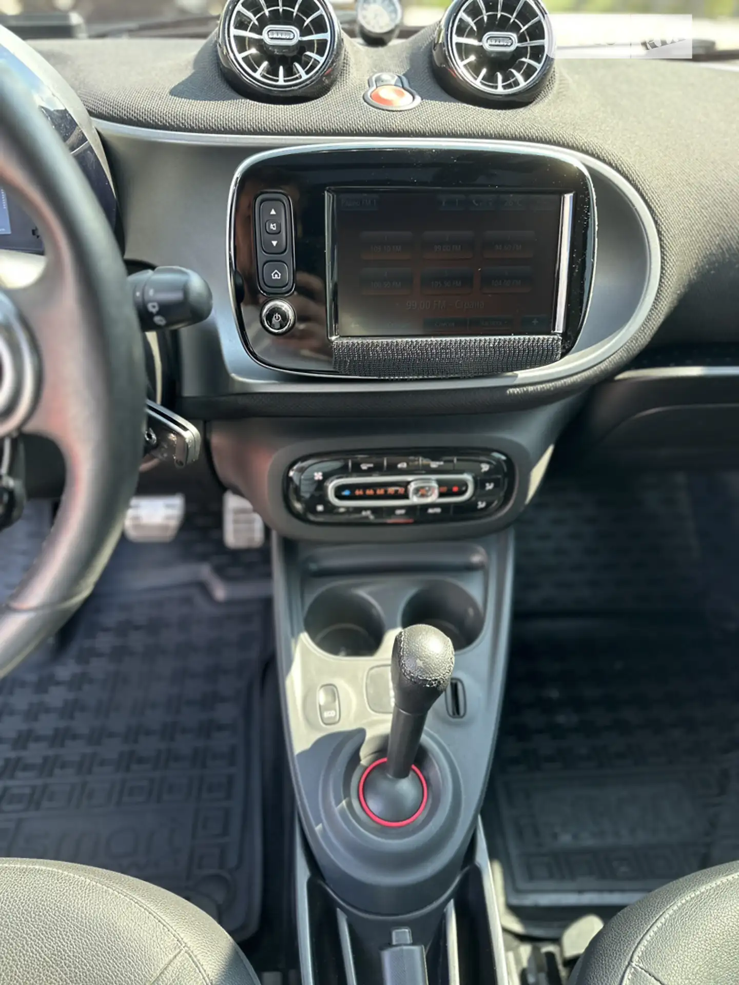 2017 Smart Fortwo - мініатюра 21