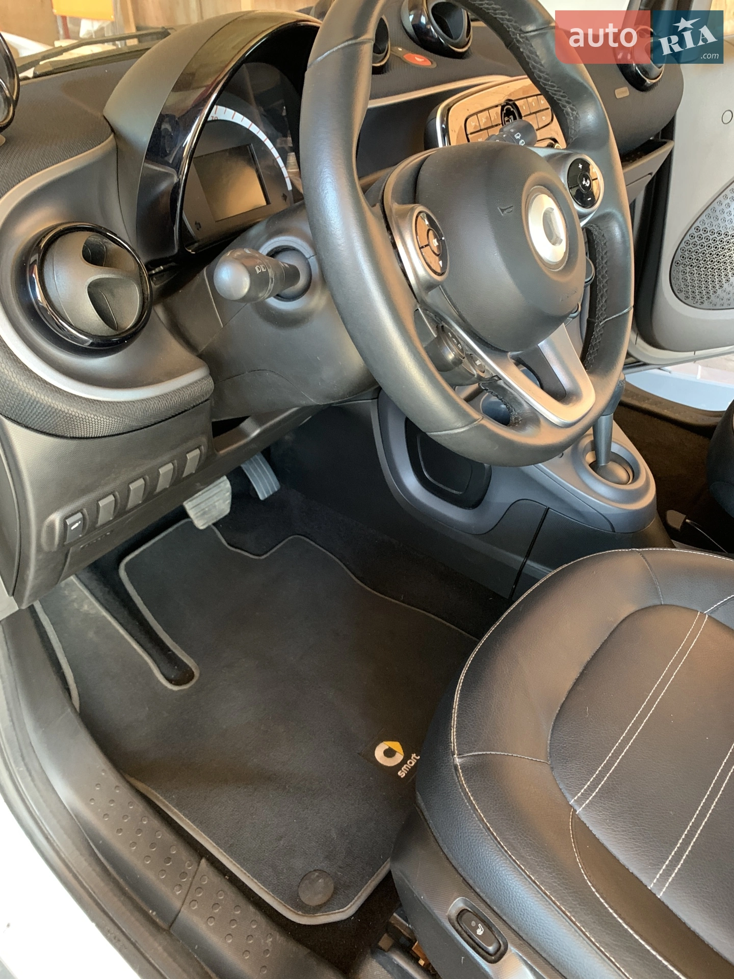 2017 Smart Fortwo - мініатюра 14