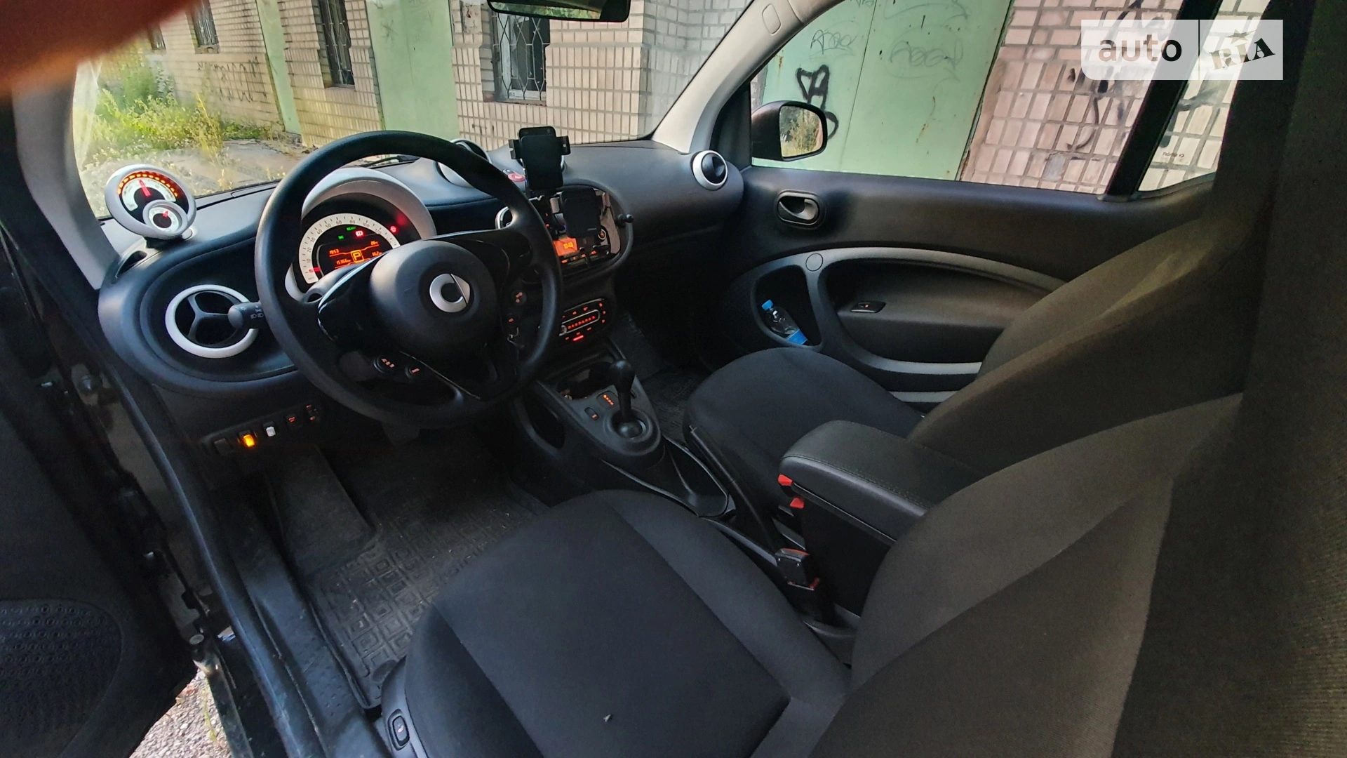 2019 Smart Fortwo - мініатюра 5