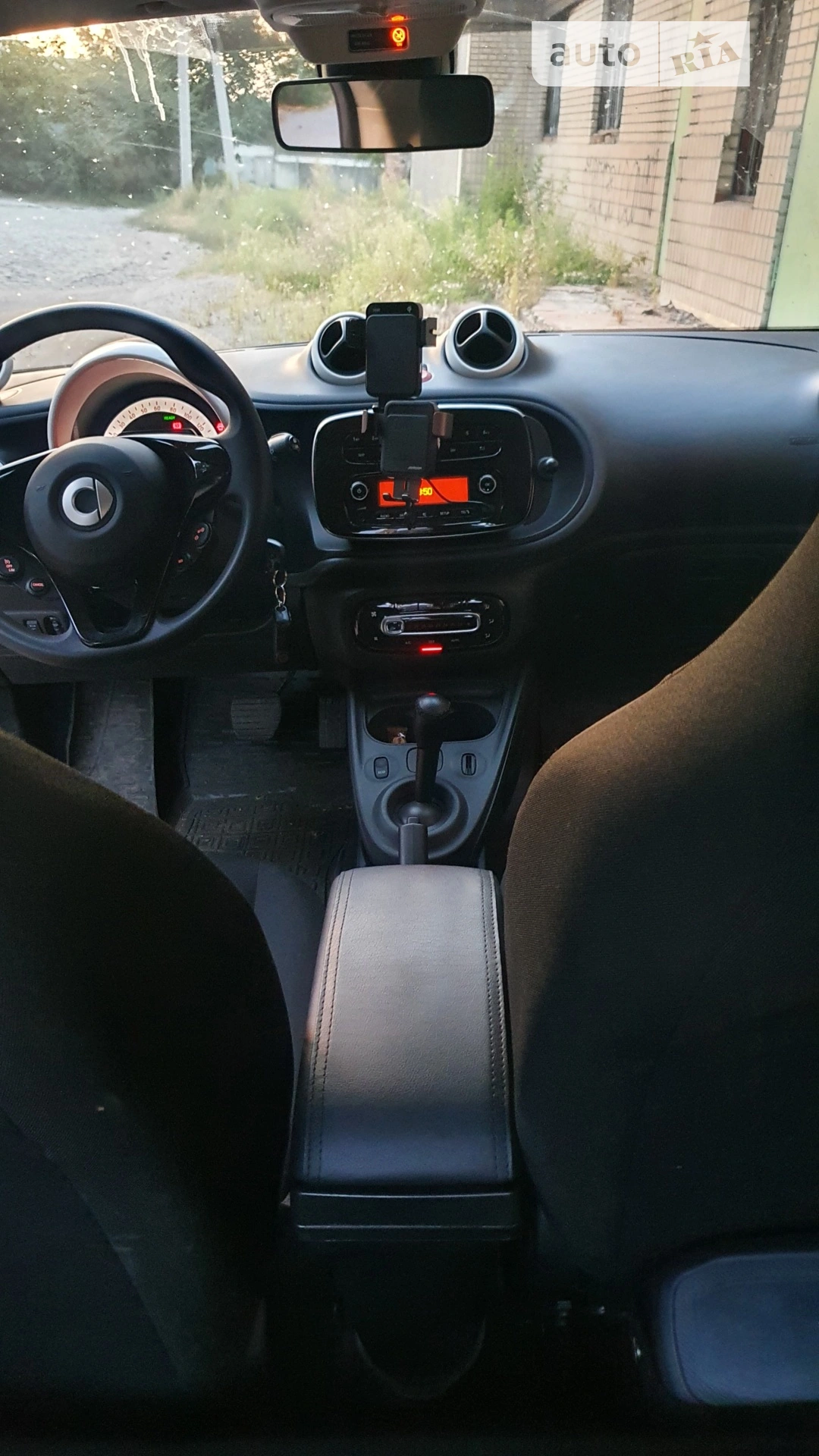 2019 Smart Fortwo - мініатюра 9