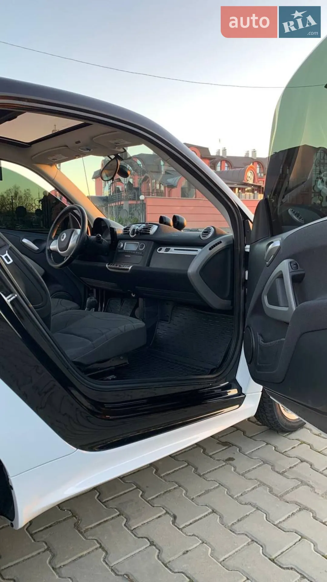 2015 Smart Fortwo - мініатюра 4
