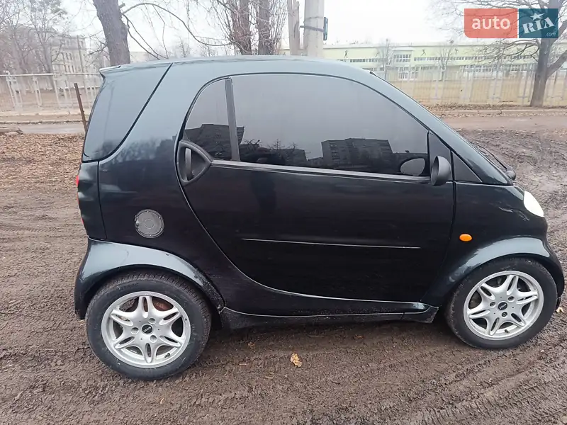 Купе Smart Fortwo 2001 в 