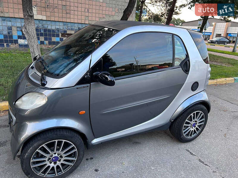 Купе Smart Fortwo 2000 в 