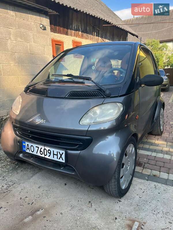 Купе Smart Fortwo 2000 в 