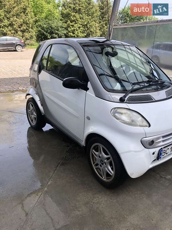Купе Smart Fortwo 2000 в Львові