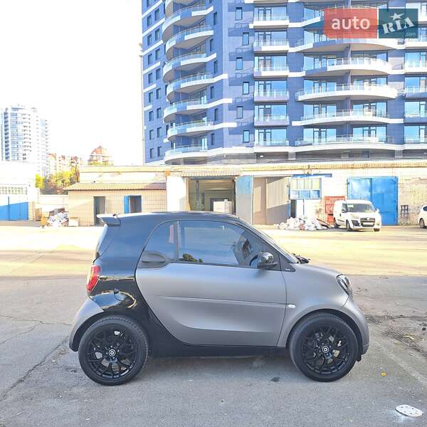 Купе Smart Fortwo 2015 в Киеве фото 6 Купе Smart Fortwo 2015 в Киеве