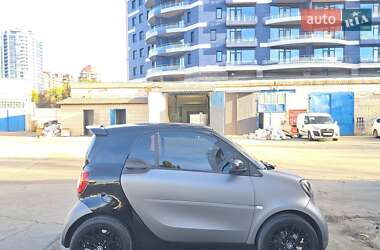 Купе Smart Fortwo 2015 в 