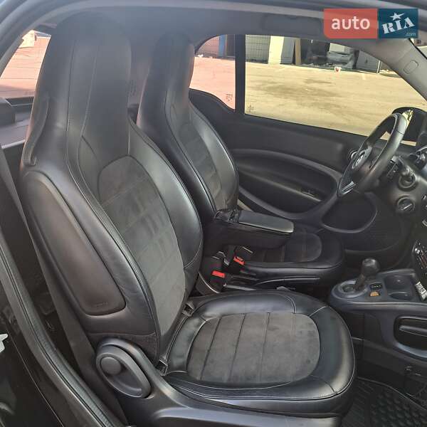 Купе Smart Fortwo 2015 в Киеве фото 17 Купе Smart Fortwo 2015 в Киеве