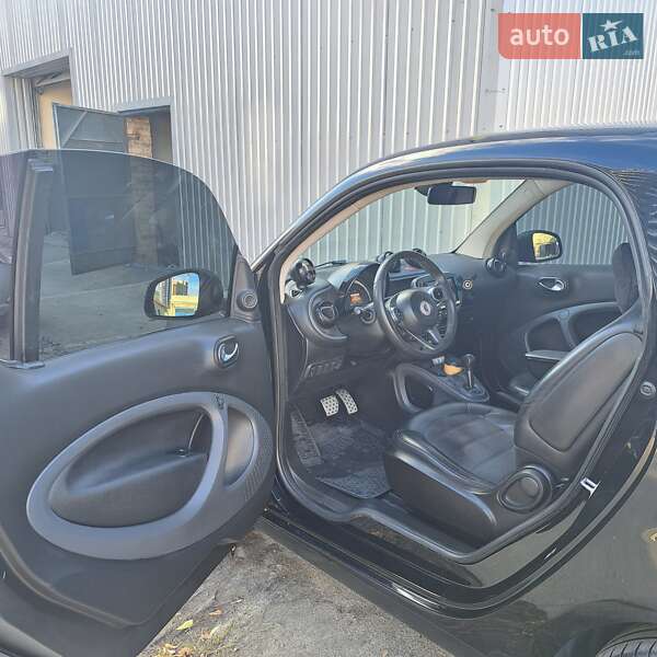 Купе Smart Fortwo 2015 в Киеве фото 13 Купе Smart Fortwo 2015 в Киеве