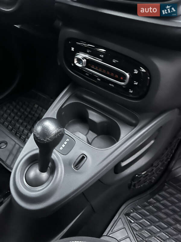 Купе Smart Fortwo 2018 в Чернівцях