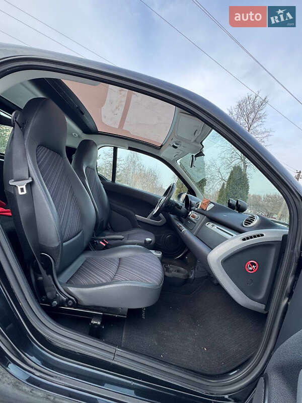 Купе Smart Fortwo 2011 в Киеве фото 9 Купе Smart Fortwo 2011 в Киеве