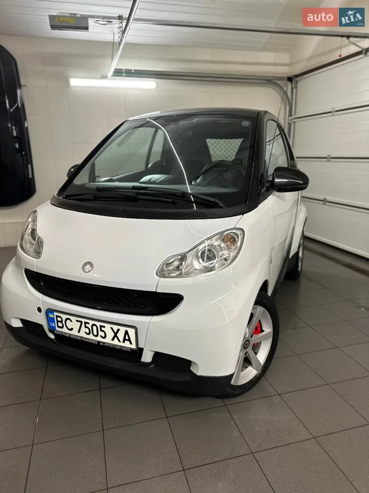 2010 Smart Fortwo - мініатюра 9