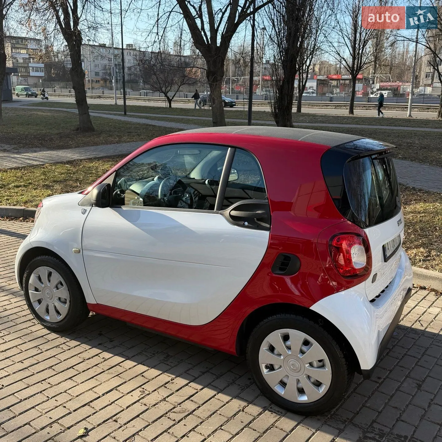 2019 Smart Fortwo - мініатюра 9