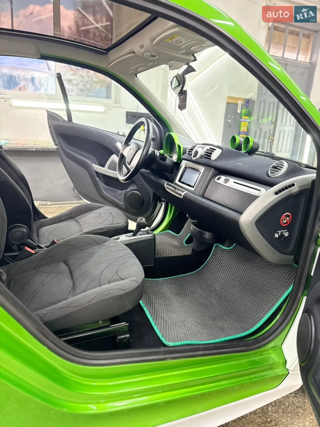 2014 Smart Fortwo - мініатюра 11
