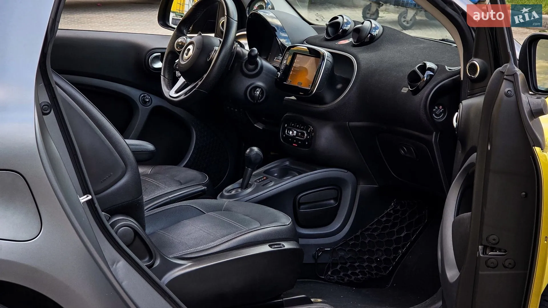 2016 Smart Fortwo - мініатюра 15