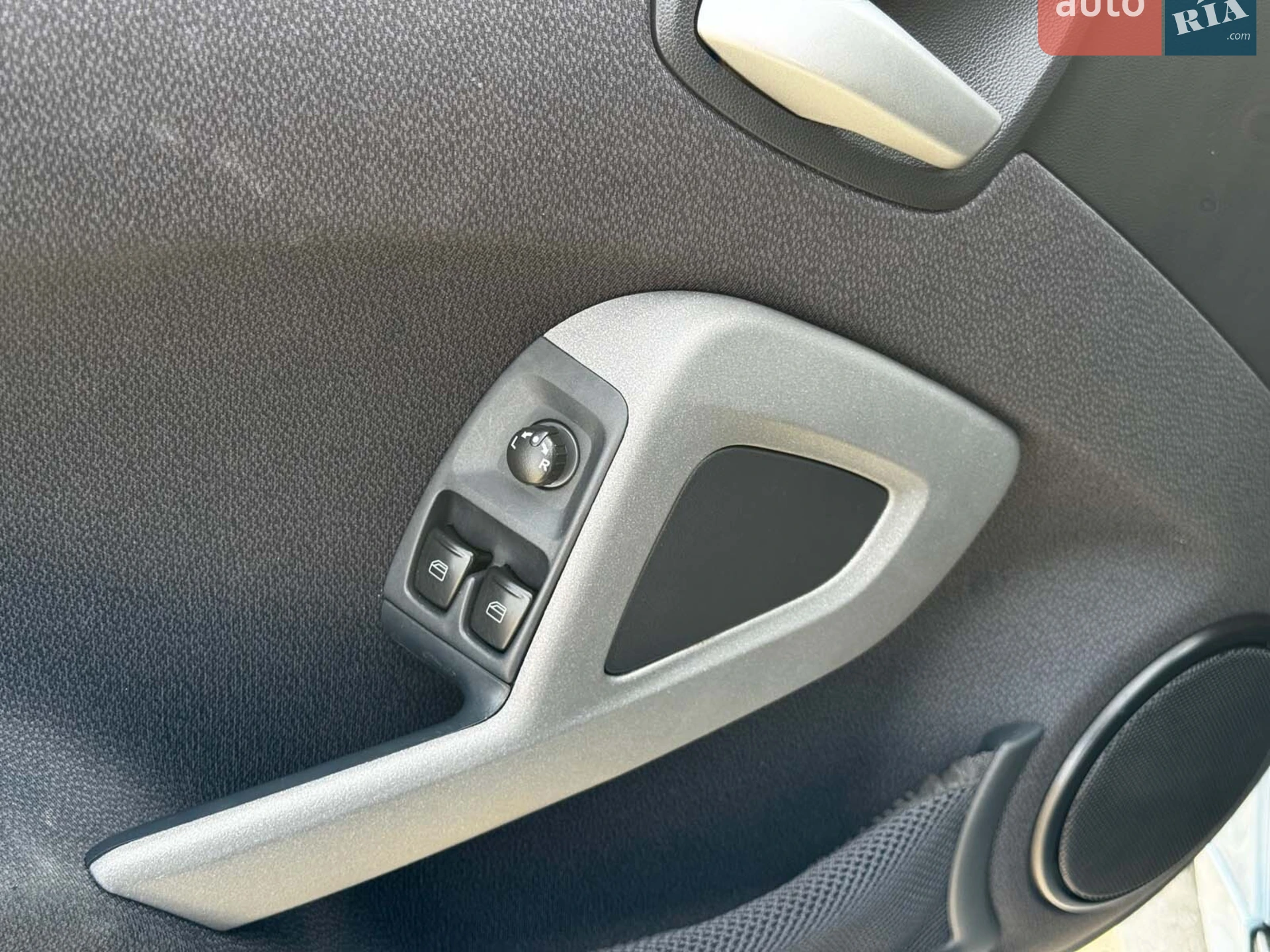 2013 Smart Fortwo - мініатюра 10