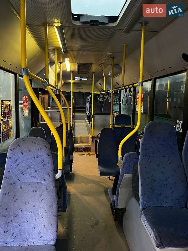 Пригородный автобус Solaris Urbino 2007 в Житомире