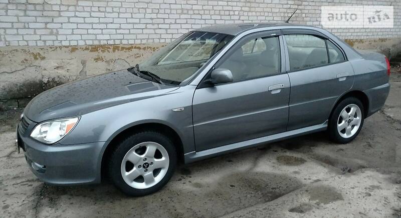 Седан SouEast Lioncel 2008 в Токмаку