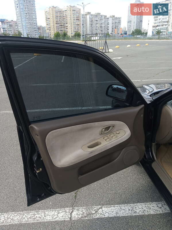 Седан SouEast Lioncel 2006 в Киеве