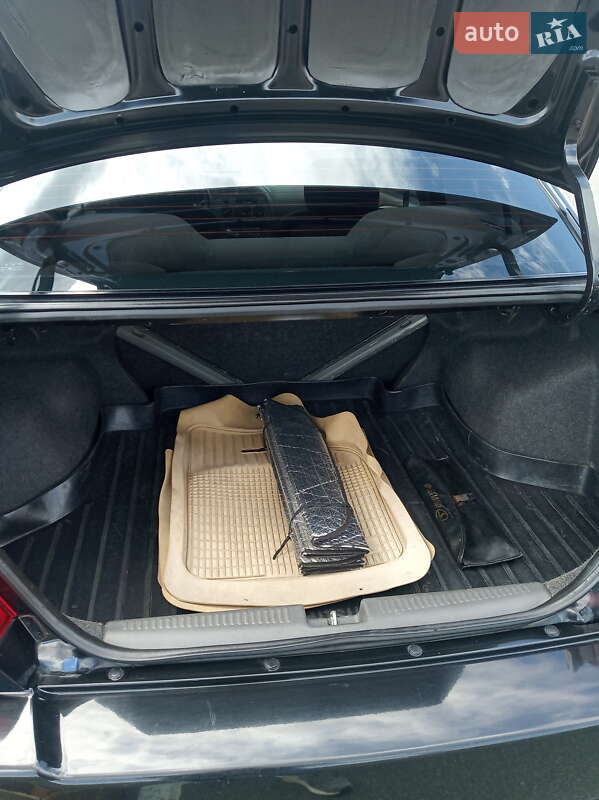 Седан SouEast Lioncel 2006 в Киеве