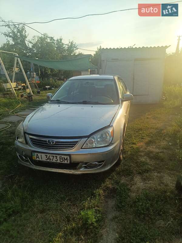 Седан SouEast Lioncel 2008 в Березане