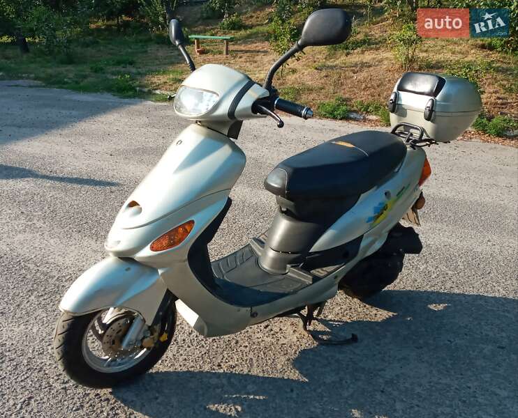 Скутер Spark SP 125C-2C 2005 в Лубнах фото Скутер Spark SP 125C-2C 2005 в Лубнах