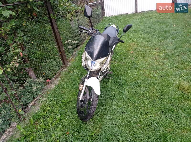 Мотоцикл Спорт-туризм Spark SP 125R-21 2016 в Воловцю