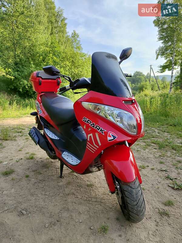 Скутер Spark SP 150-S28 2021 в Верхньому Синьовидному фото Скутер Spark SP 150-S28 2021 в Верхньому Синьовидному