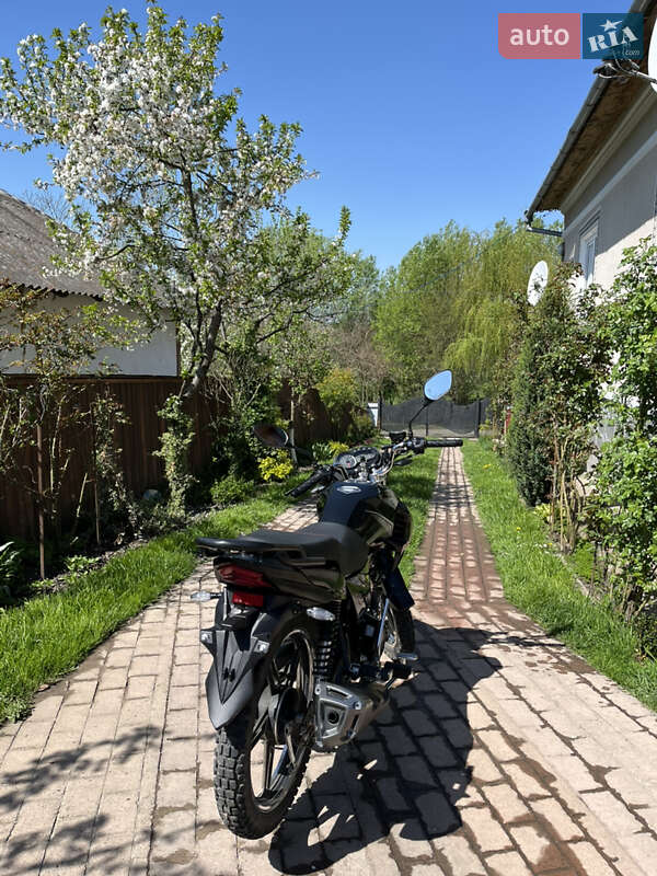 Мотоцикл Классік Spark SP 150R-15 2024 в Івано-Франківську