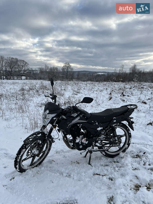 Мотоцикл Классік Spark SP 150R-15 2024 в Івано-Франківську