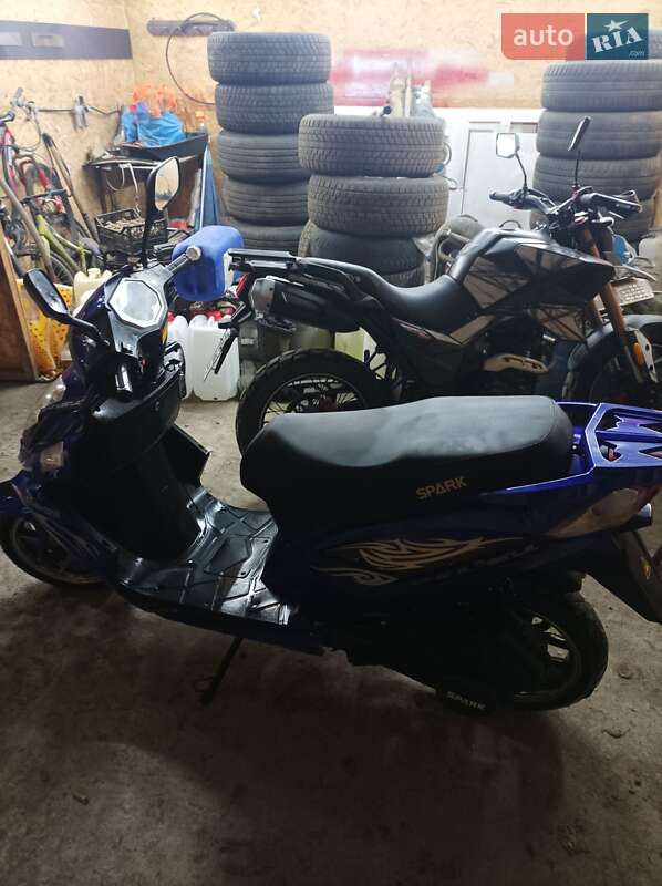 Скутер Spark SP 150S-17B 2020 в Голованевске