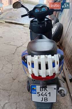 Скутер Spark SP 150S-17R 2018 в Березному