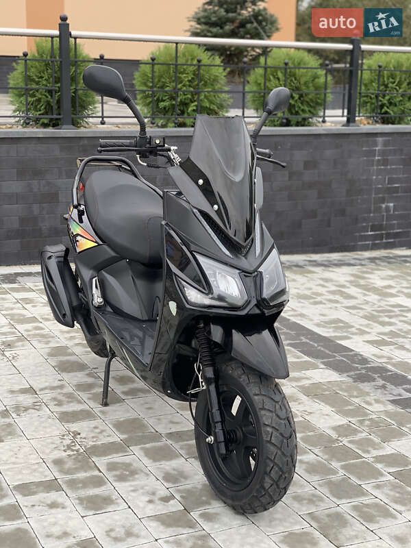 Макси-скутер Spark SP 150S-19BN 2024 в Городке
